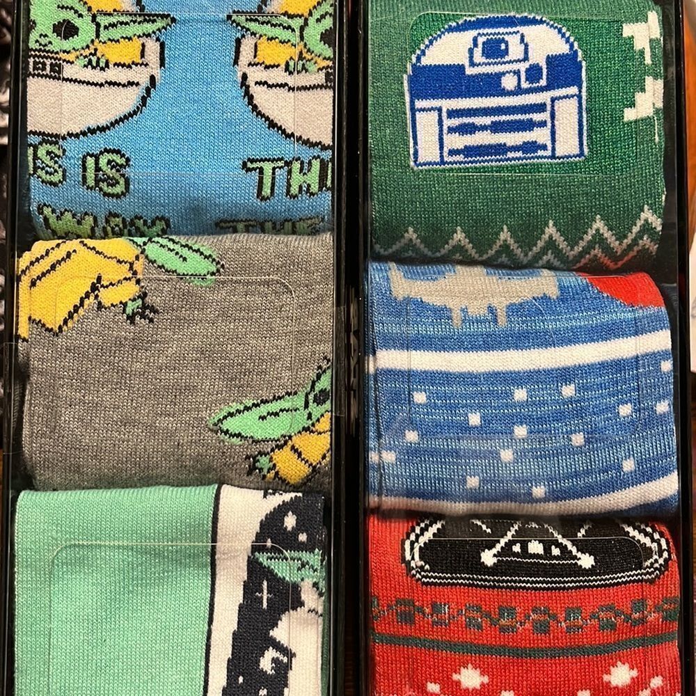 NWT Disney Star Wars Crew Socks 6 Pairs